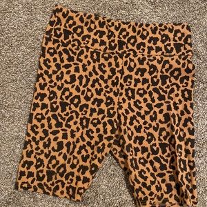 Wild fable animal print, biker shorts size L